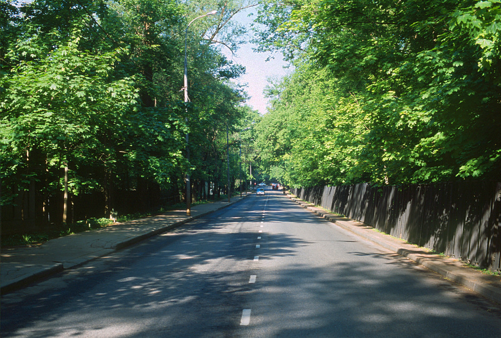 Улица утром
