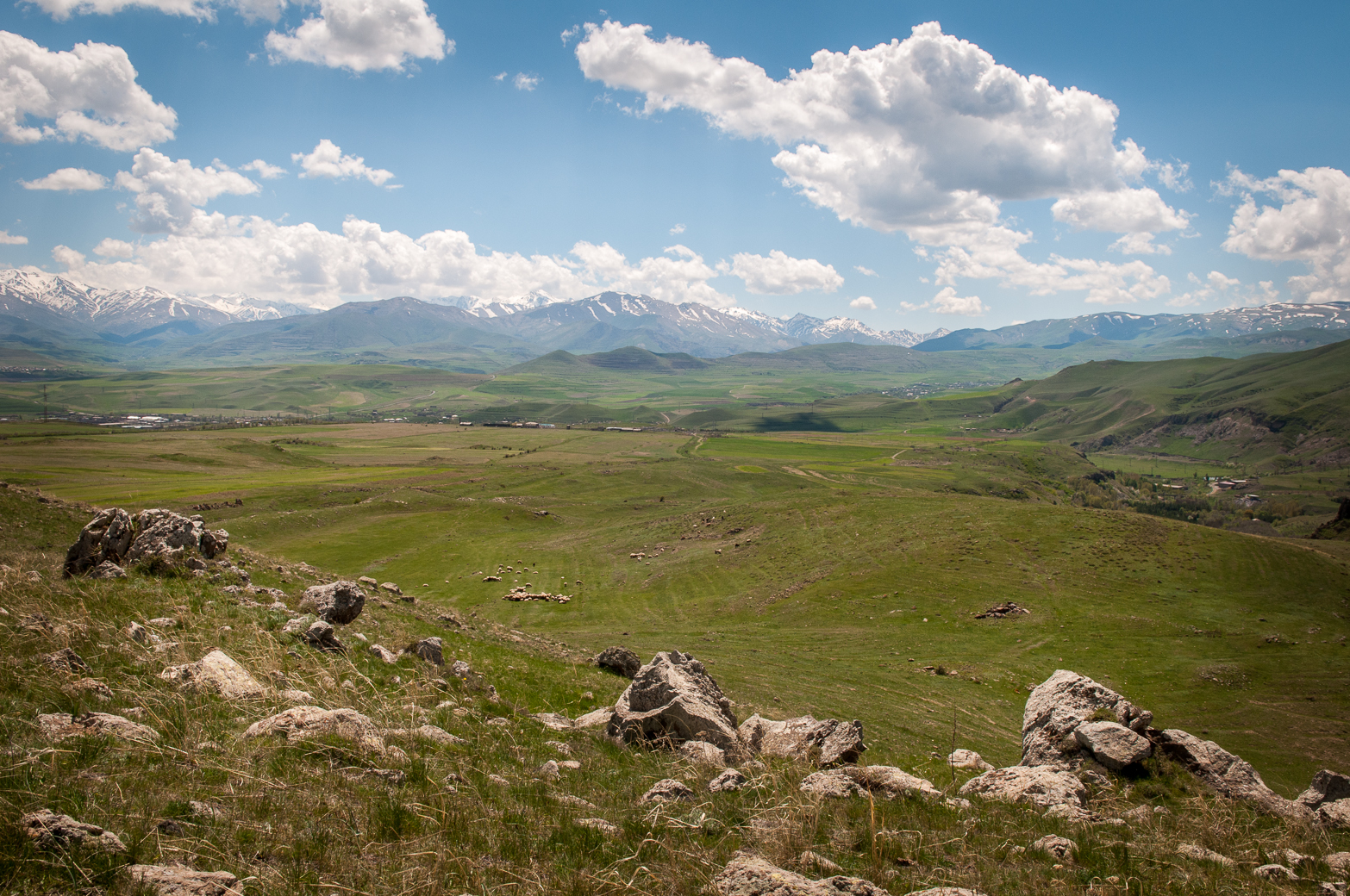 Армения, Зорац Карер